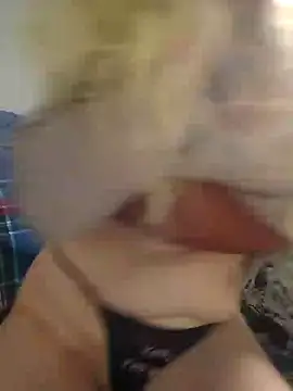 Snapshot of Impression222 chatting on February 16, 2025, 2:32 pm Impression222 online show from February 16, 2025, 2:32 pm