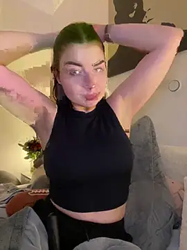 Snapshot of EllyNora chatting on February 12, 2025, 9:54 pm EllyNora online show from February 12, 2025, 9:54 pm