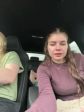 EllyNora online show from July 5, 2026, 2:46 pm