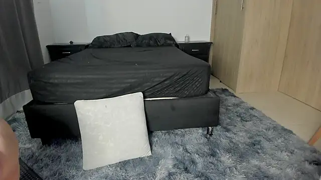 Snapshot of rouse_lili chatting on December 16, 2024, 11:55 am rouse lili online show from December 16, 2024, 11:55 am