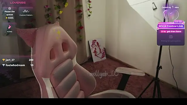 Snapshot of molly_russell chatting on February 18, 2025, 8:47 pm molly russell online show from February 18, 2025, 8:47 pm