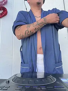 Snapshot of PeterGrandee chatting on February 15, 2025, 11:36 pm PeterGrandee online show from February 15, 2025, 11:36 pm