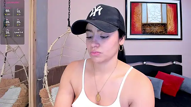 Snapshot of Paula_Desousa chatting on September 9, 2025, 7:35 pm Paula Desousa online show from September 9, 2025, 7:35 pm