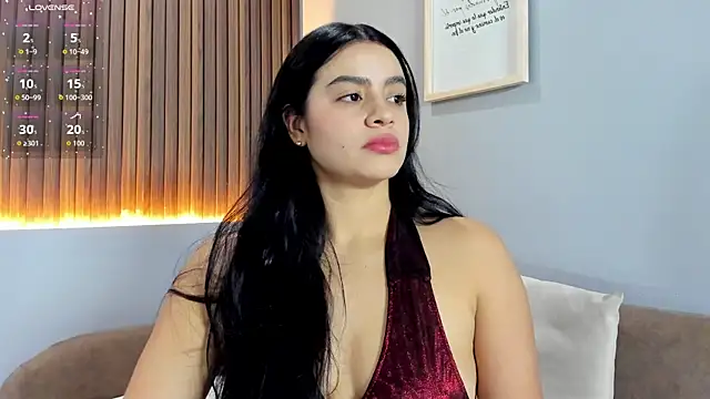 Snapshot of Paula_Desousa chatting on July 5, 2026, 2:24 pm Paula Desousa online show from July 5, 2026, 2:24 pm