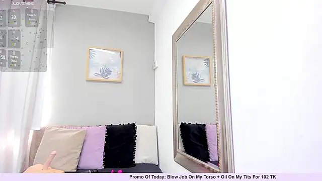 Snapshot of Paula_Desousa chatting on July 9, 2026, 8:02 pm Paula Desousa online show from July 9, 2026, 8:02 pm