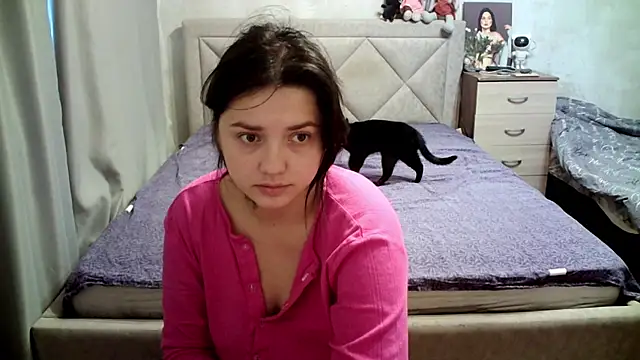 juliettkalen online show from July 3, 2026, 3:46 am
