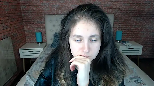 Snapshot of Holliy_Cooper chatting on September 25, 2025, 7:45 am Holliy Cooper online show from September 25, 2025, 7:45 am