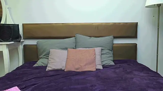 MissYvie online show from January 26, 2025, 9:51 am