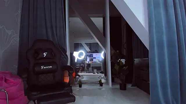 Snapshot of SpoilM3Mor3 chatting on February 3, 2025, 4:20 pm SpoilM3Mor3 online show from February 3, 2025, 4:20 pm