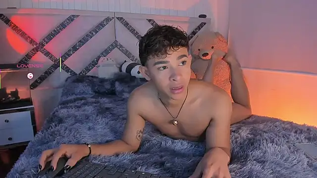 Snapshot of Austin_connor_ chatting on September 12, 2025, 10:26 am Austin connor online show from September 12, 2025, 10:26 am