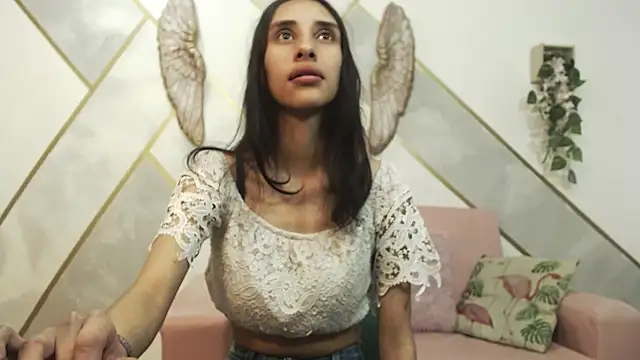 Snapshot of RoxanaCyrano_ chatting on October 10, 2025, 7:46 pm RoxanaCyrano online show from October 10, 2025, 7:46 pm