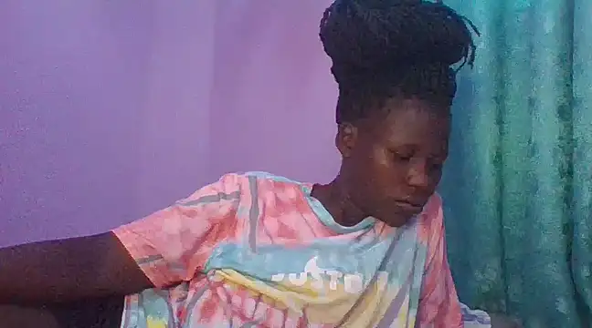 prettychic5 online show from March 7, 2025, 5:51 am