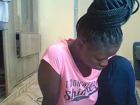 prettychic5 online show from November 13, 2025, 8:35 am