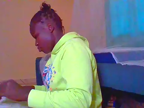 prettychic5 online show from May 8, 2026, 6:41 am