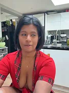 Snapshot of RoseMelanie chatting on March 23, 2026, 8:07 am RoseMelanie online show from March 23, 2026, 8:07 am