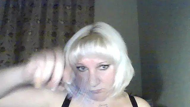 MeilomaWesa online show from December 3, 2025, 7:12 pm