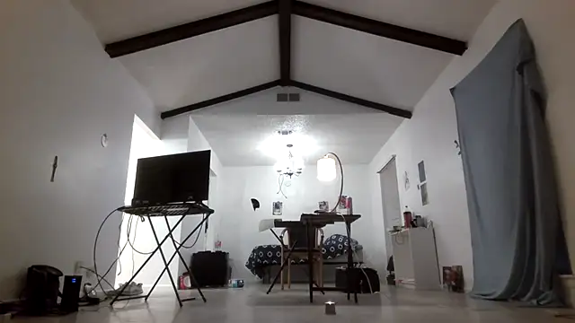 Snapshot of Peachestabby147 chatting on September 25, 2025, 2:04 am Peachestabby147 online show from September 25, 2025, 2:04 am