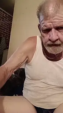 Snapshot of cmagic9 chatting on July 16, 2026, 5:02 am cmagic9 online show from July 16, 2026, 5:02 am