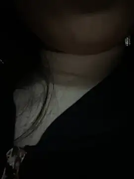 Snapshot of Asia-Lynn chatting on April 19, 2026, 6:10 pm Asia-Lynn online show from April 19, 2026, 6:10 pm