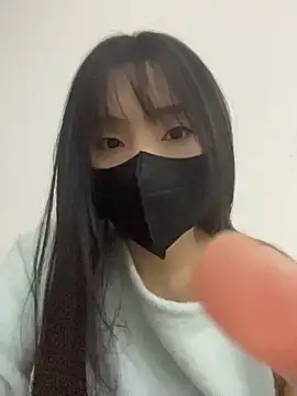 Snapshot of Asia-Lynn chatting on April 21, 2026, 10:32 am Asia-Lynn online show from April 21, 2026, 10:32 am