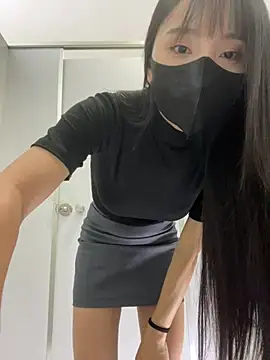 Snapshot of Asia-Lynn chatting on August 3, 2026, 10:10 am Asia-Lynn online show from August 3, 2026, 10:10 am