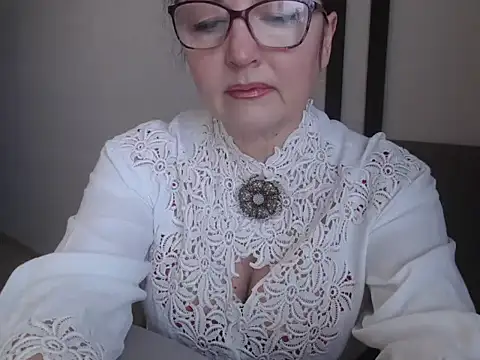 Alma44 online show from January 6, 2026, 8:29 am