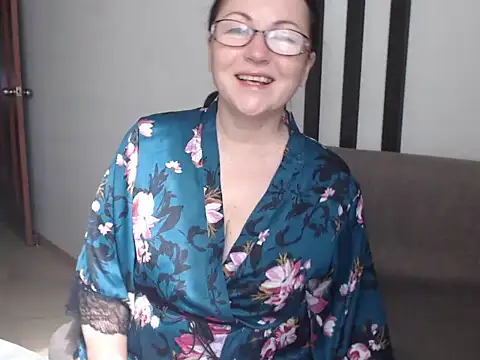 Snapshot of Alma44 chatting on May 20, 2026, 6:08 am Alma44 online show from May 20, 2026, 6:08 am