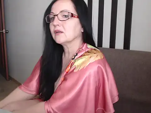 Snapshot of Alma44 chatting on May 31, 2026, 8:32 am Alma44 online show from May 31, 2026, 8:32 am
