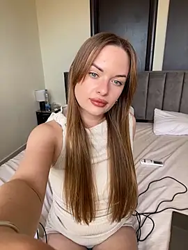 ElenaRebelle online show from February 20, 2026, 9:32 am