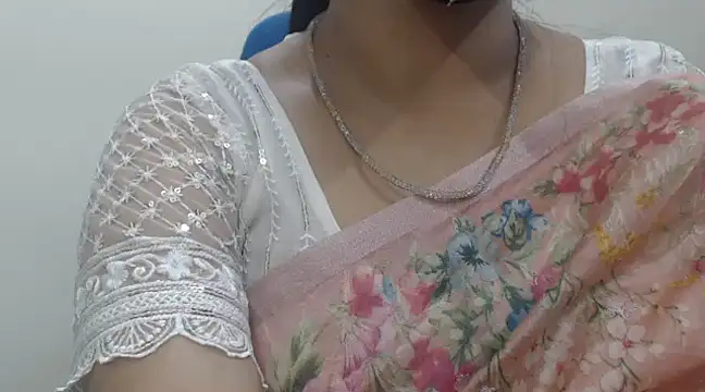 Lovely Siri 23 online show from February 13, 2025, 2:12 am