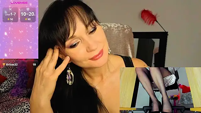 Sofia Ford online show from November 3, 2025, 1:34 pm