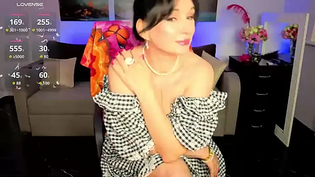 Sofia Ford online show from June 18, 2026, 10:41 am