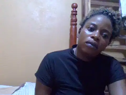 Snapshot of sweetbabra1 chatting on February 17, 2025, 5:04 am sweetbabra1 online show from February 17, 2025, 5:04 am