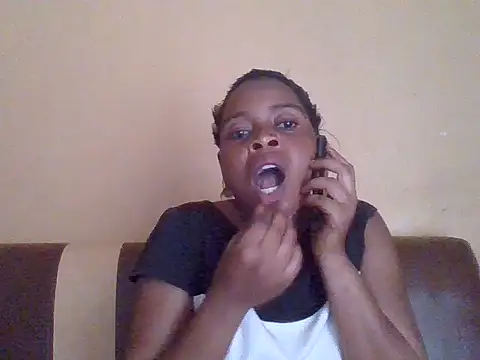 Snapshot of sweetbabra1 chatting on October 2, 2025, 11:17 am sweetbabra1 online show from October 2, 2025, 11:17 am