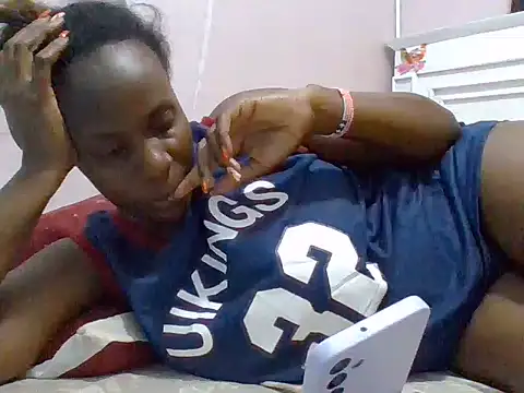 Snapshot of sweet-fancy chatting on June 13, 2026, 4:05 pm sweet-fancy online show from June 13, 2026, 4:05 pm