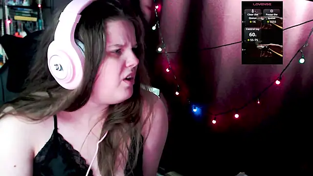 so cute777 online show from December 2, 2025, 12:32 pm