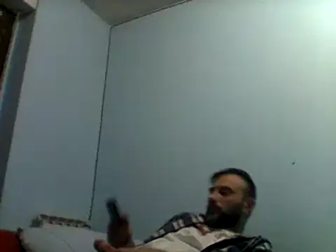 Snapshot of coppiasenzacensura chatting on January 8, 2025, 5:48 pm coppiasenzacensura online show from January 8, 2025, 5:48 pm