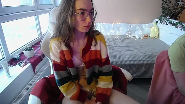 Snapshot of MissLinaDream chatting on February 20, 2025, 2:35 pm MissLinaDream online show from February 20, 2025, 2:35 pm