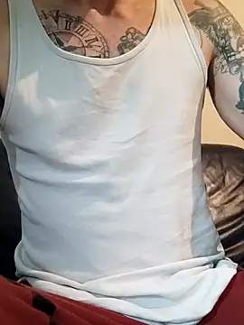 PIercingBoy38 online show from October 7, 2025, 1:41 pm