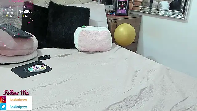 Snapshot of AnnaRedgrave chatting on December 3, 2024, 1:10 pm AnnaRedgrave online show from December 3, 2024, 1:10 pm