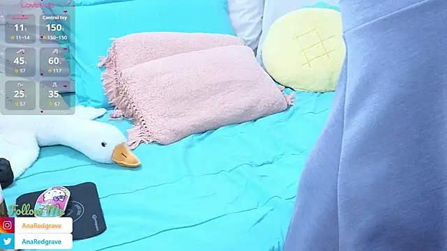 Snapshot of AnnaRedgrave chatting on September 26, 2025, 3:27 pm AnnaRedgrave online show from September 26, 2025, 3:27 pm