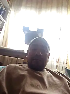 Snapshot of Motherandson chatting on March 4, 2026, 9:48 am Motherandson online show from March 4, 2026, 9:48 am