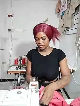 Snapshot of Alissamore3 chatting on February 28, 2025, 11:03 am Alissamore3 online show from February 28, 2025, 11:03 am