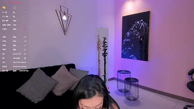 LizzHamilton   online show from February 21, 2026, 5:03 pm