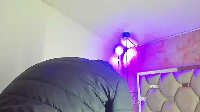 sayumi dirty online show from October 15, 2025, 11:43 am