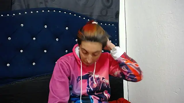 Snapshot of anyu1306 chatting on January 12, 2025, 8:14 am anyu1306 online show from January 12, 2025, 8:14 am