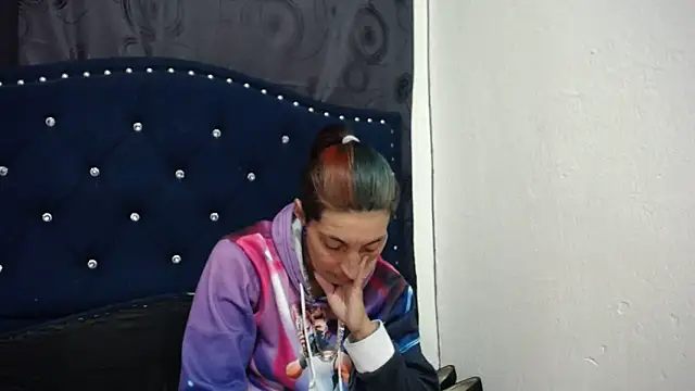 Snapshot of anyu1306 chatting on March 4, 2025, 7:43 pm anyu1306 online show from March 4, 2025, 7:43 pm