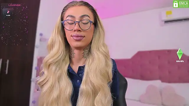 Snapshot of Miss_sagitario chatting on March 11, 2025, 12:06 pm Miss sagitario online show from March 11, 2025, 12:06 pm