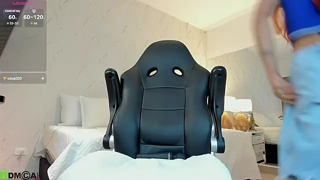 Snapshot of Miss_sagitario chatting on November 5, 2025, 12:05 pm Miss sagitario online show from November 5, 2025, 12:05 pm