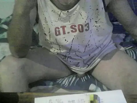 Snapshot of czarek888 chatting on April 13, 2026, 3:56 am czarek888 online show from April 13, 2026, 3:56 am